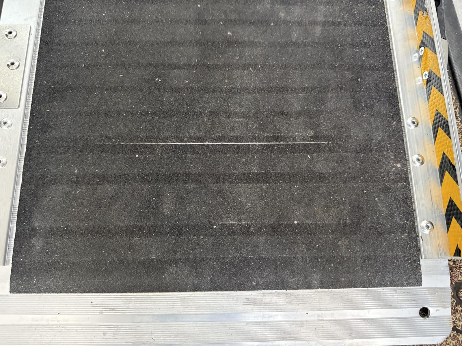 WHALEMOTOR Portable Wheelchair Ramp 4FT, Anti-Slip Aluminum Folding Portable Ramp, Wheelchair Ramps for Home, Weight Capacity Up to 800 LBS, with Transition Plates Above and Below, Loading Dock Plates customer photo 1