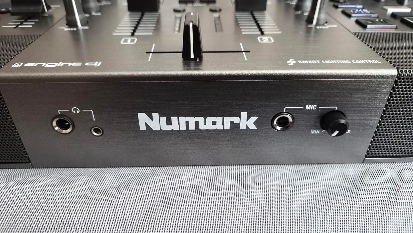 Numark Mixstream Pro Go Portable DJ Controller customer photo 2