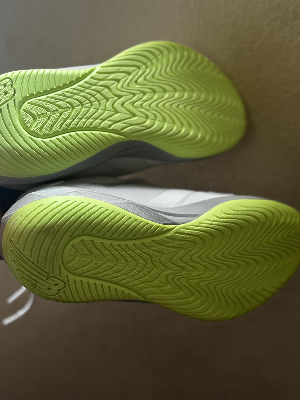 New Balance womens Fuelcell 796 V4 customer photo 2