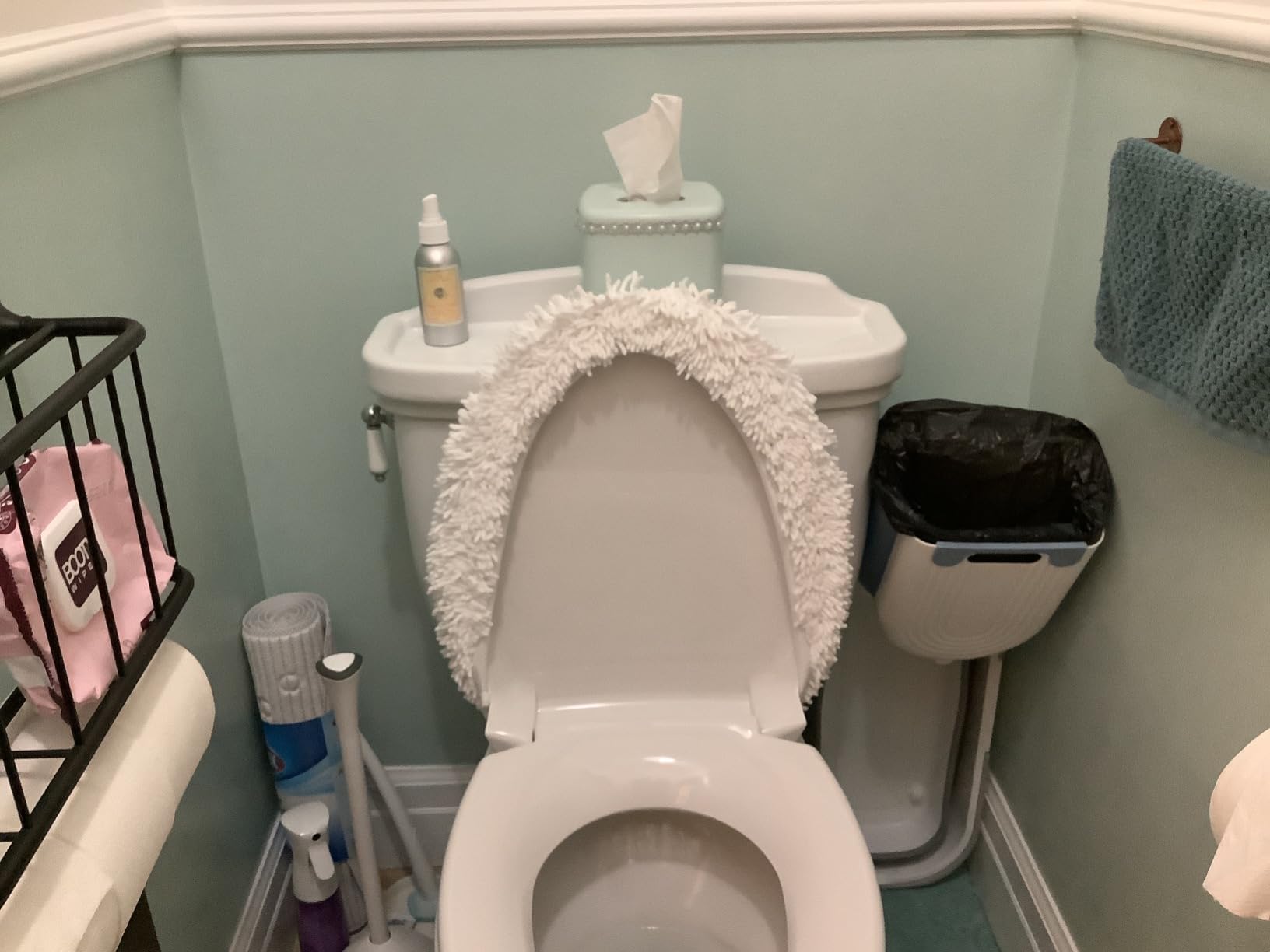 TREETONE Ultra Soft Chenille Bathroom Toilet Lid Cover, 19x21 Inches, White customer photo 1