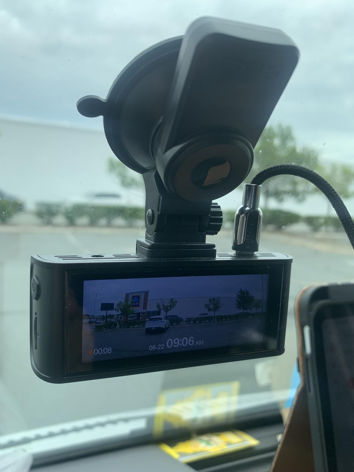 REDTIGER 4K STARVIS 2 Dashcam Front Rear, 5GHz WiFi 20MB/s, Free 128GB Card customer photo 1