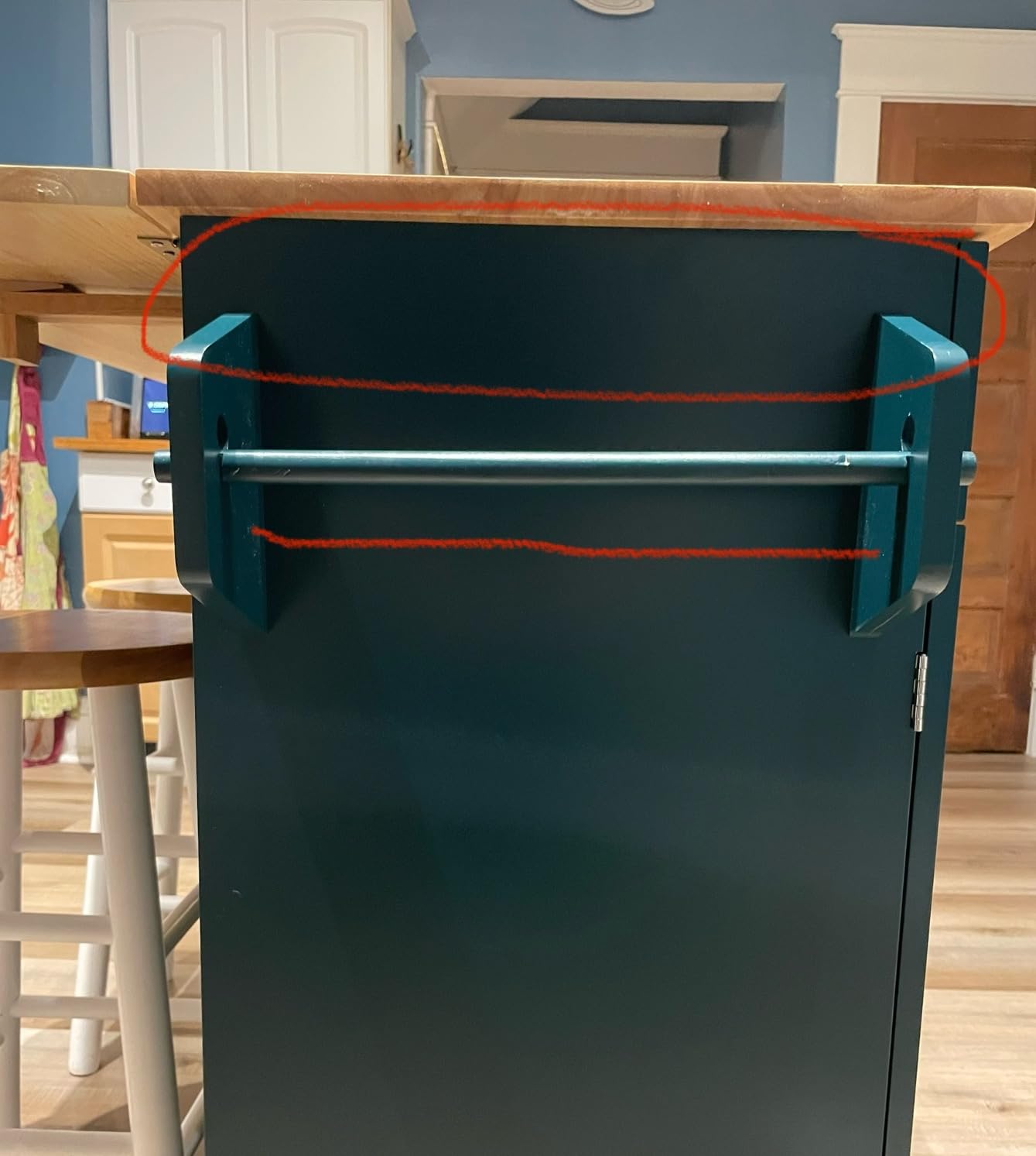 HLR Farmhouse Kitchen Island On Wheels, Black customer photo 2