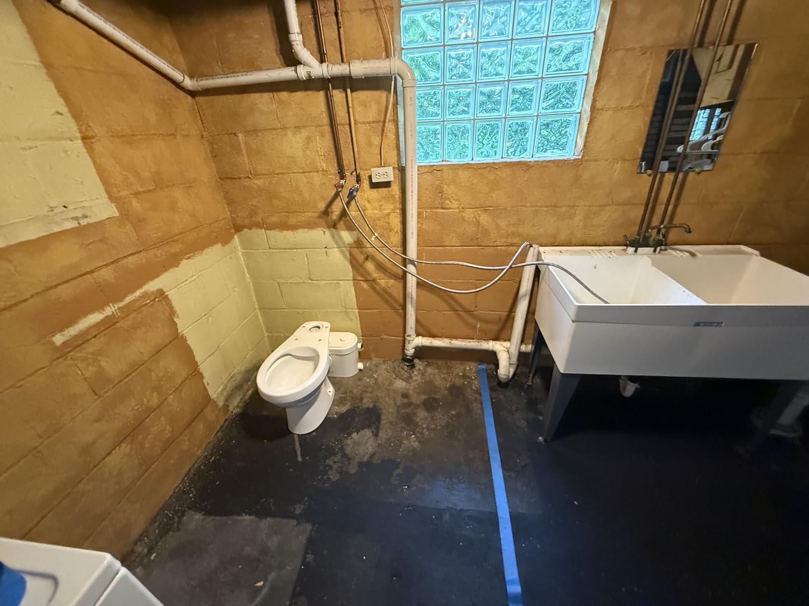750W Macerating Toilet System with 4-Inlet, Durable Pump, Extension Pipe - Easy Install, Space Saving customer photo 1