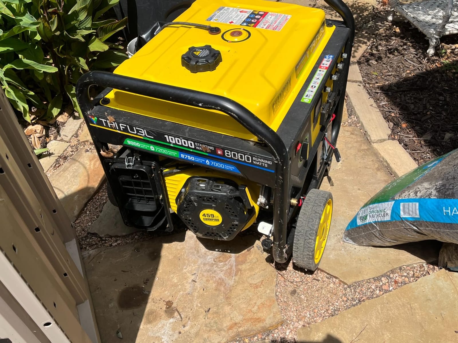Champion Power Equipment 15,000-Watt Electric Start Tri Fuel Home Backup Portable Generator with CO Shield customer photo 1