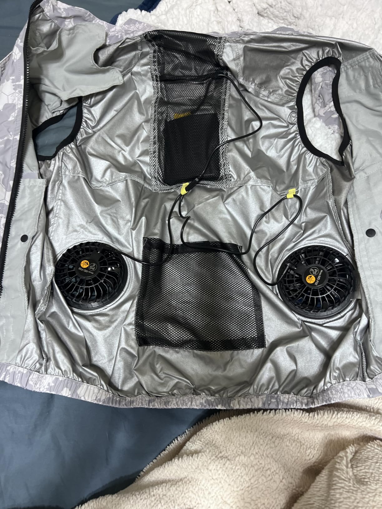 MIDIAN Air Conditioning Vest 30V High-Power Fans 20000mAh Battery Cooling Workwear for Hot Summer Outdoor & Industrial Use customer photo 2