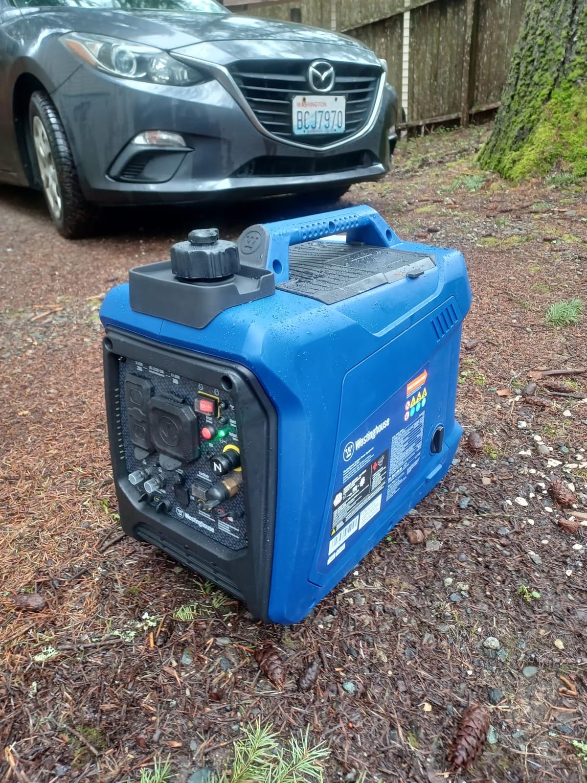 Westinghouse 2550 Peak Watt Super Quiet & Lightweight Portable Inverter Generator, RV Ready 30A Outlet, Gas and Propane Powered, CO Sensor, Parallel Capable, Long Run Time customer photo 2