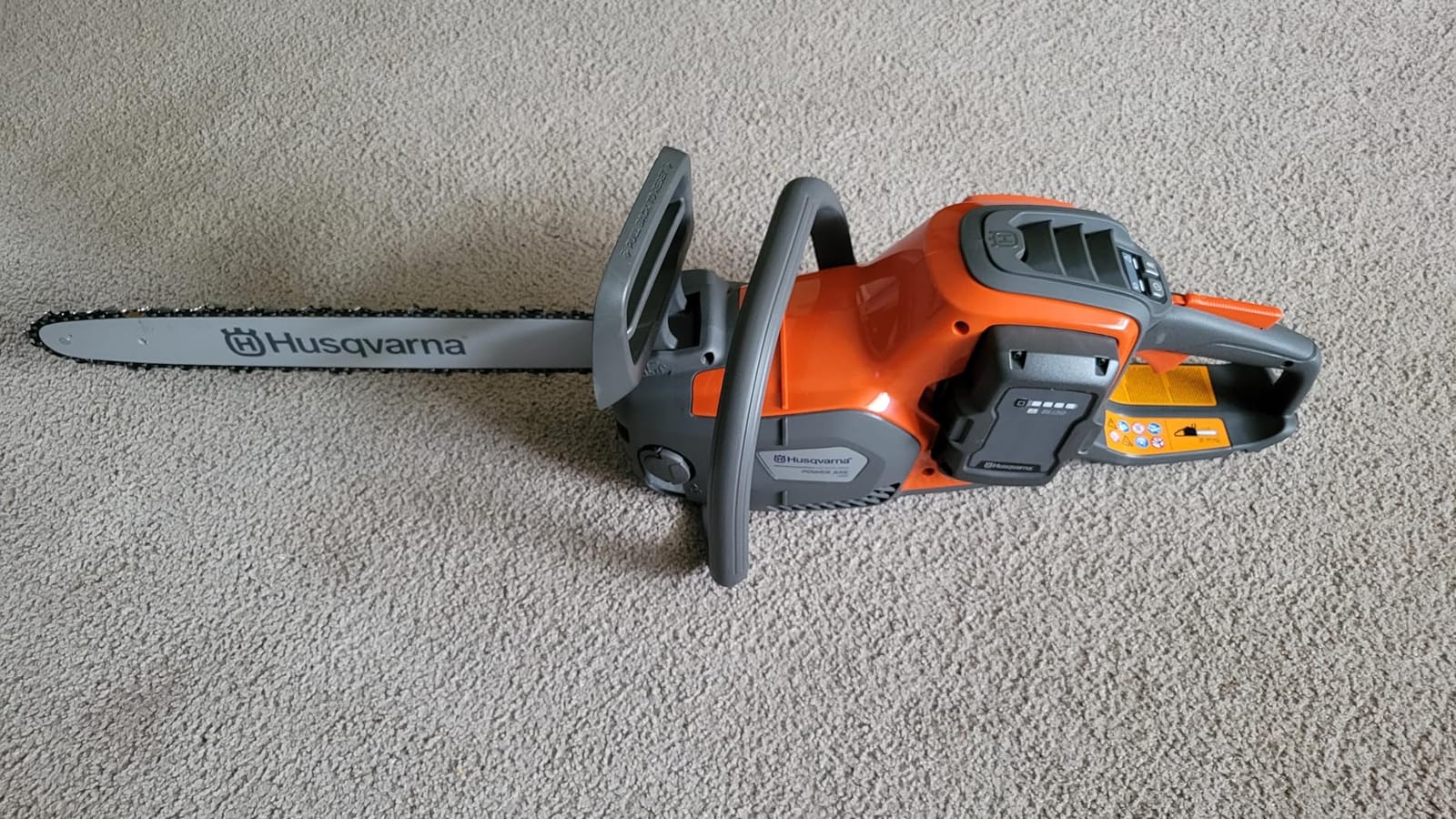 Husqvarna Power Axe 350i Chainsaw, 18 Inch, with Battery and Charger customer photo 2