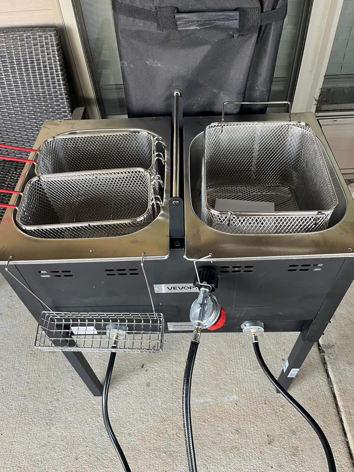VEVOR Outdoor Propane Deep Fryer, Double Burners Commercial Fryer, 16 Qt Stainless Steel Cooker with Removable Baskets & Lids & Tanks, Oil Fryer Cart with Thermometer & Regulator, For Outdoor Cooking customer photo 2