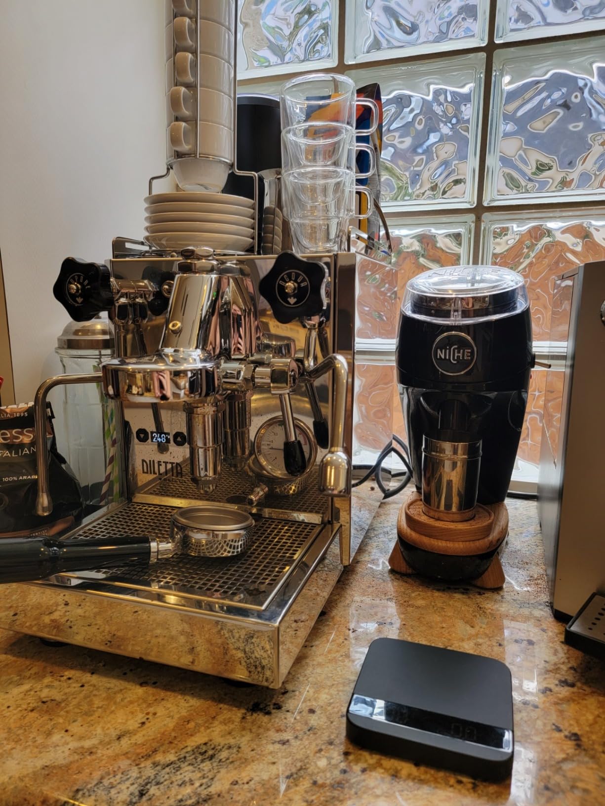 Diletta Bello+ Espresso Machine | E61 | PID Temperature Control | Shot Timer | Programmable Preinfusion | Handmade In Italy (Black) customer photo 1