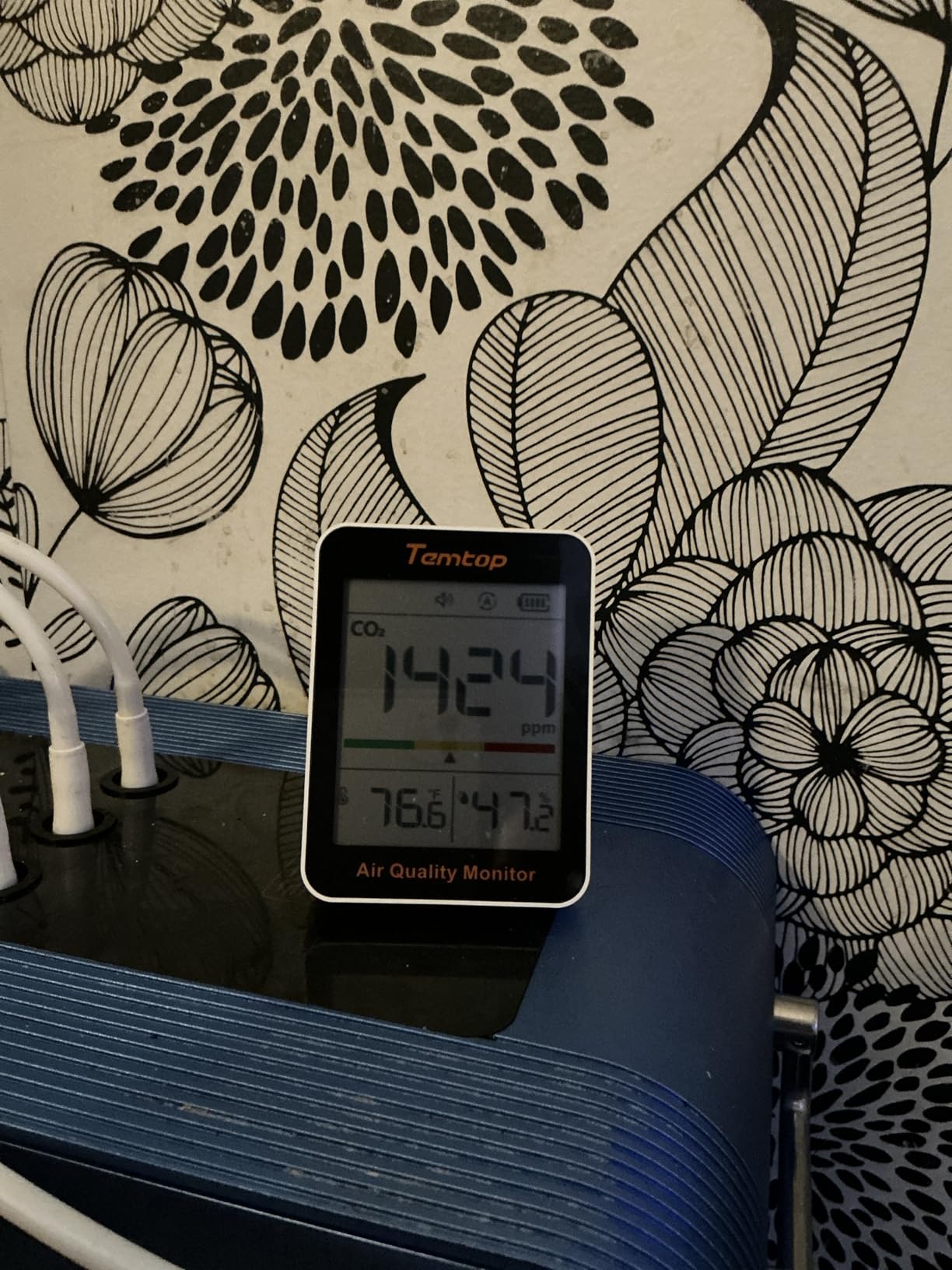 Temtop CO2 Monitor Indoor air Quality Monitor Portable CO2 Meter, CO2, Temperature, Humidity Home, Office or School | NDIR CO2 Meter with Temperature & Humidity, Swiss Sensor, Rechargeable Battery, for Home, Office, School & Nursery customer photo 1
