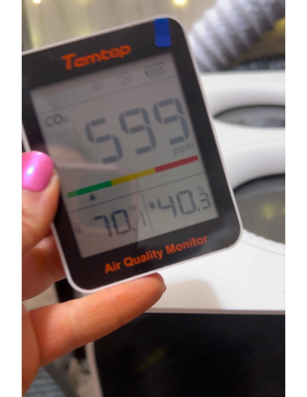 Temtop CO2 Monitor Indoor air Quality Monitor Portable CO2 Meter, CO2, Temperature, Humidity Home, Office or School | NDIR CO2 Meter with Temperature & Humidity, Swiss Sensor, Rechargeable Battery, for Home, Office, School & Nursery customer photo 2