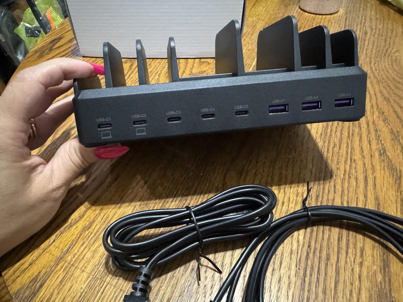 Lcssio 300W Charging Station for Multiple Devices, 8 Port Fast Charger customer photo 1