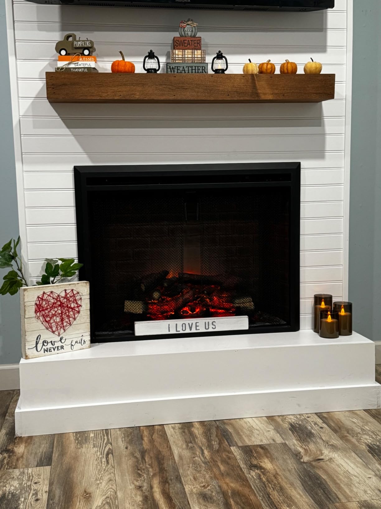 PuraFlame Klaus 33” Electric Fireplace Insert with Trim Kit, Fire Crackling Sound, Resin Log, Glass Door and Mesh Screen, 750/1500W Heater, Black customer photo 1