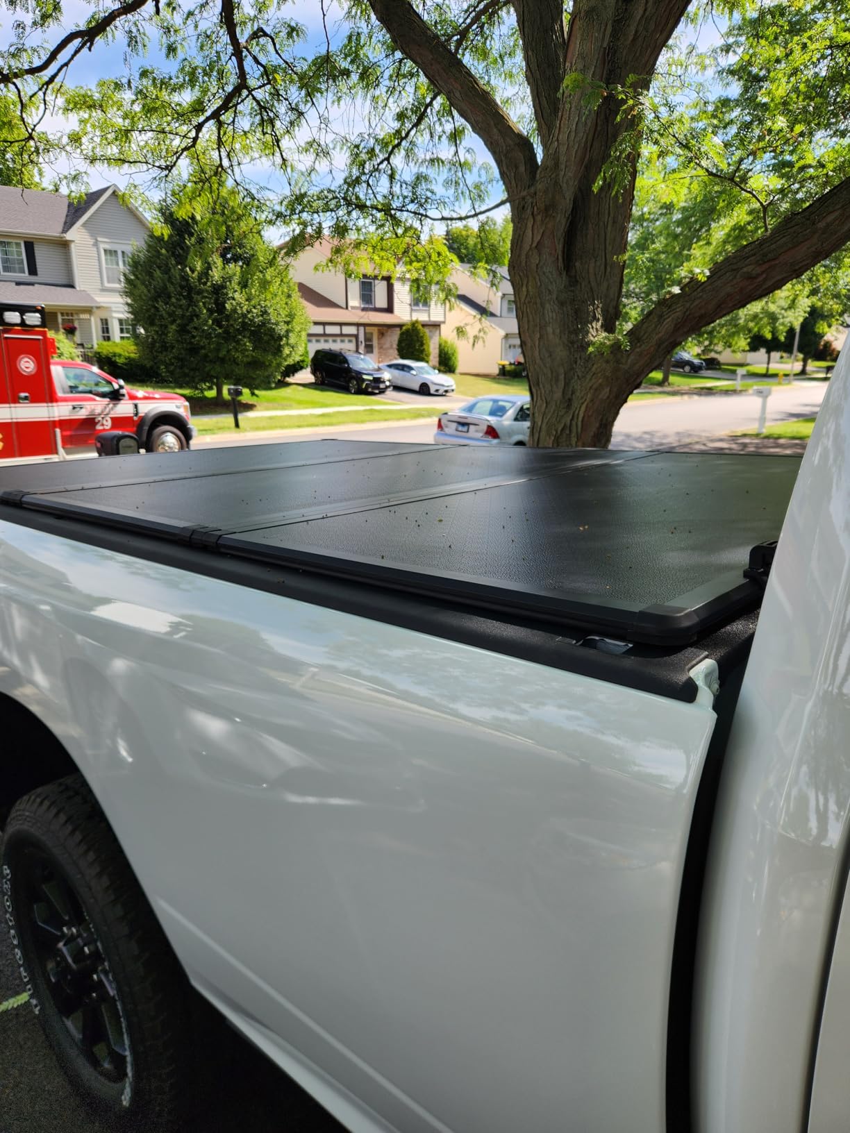 Hard Folding Truck Bed Tonneau Cover Compatiable with Dodge Ram 1500 Classic&New(2002-2026) 2500&3500(2003-2026) 6.4 ft Standard Box w/o Rambox, Tri Fold Style customer photo 2