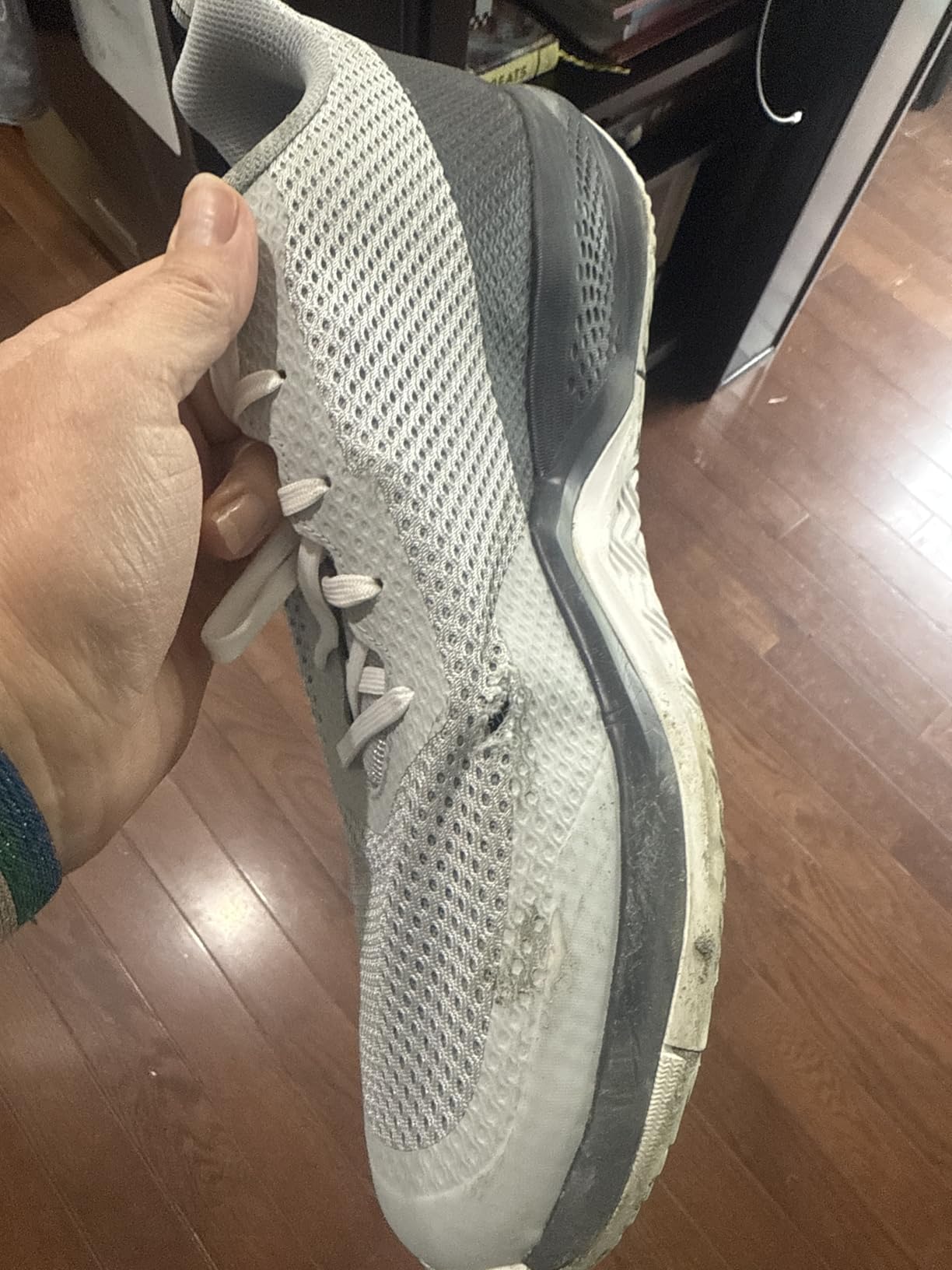 New Balance Womens 696 V6 Tennis Shoe customer photo 2
