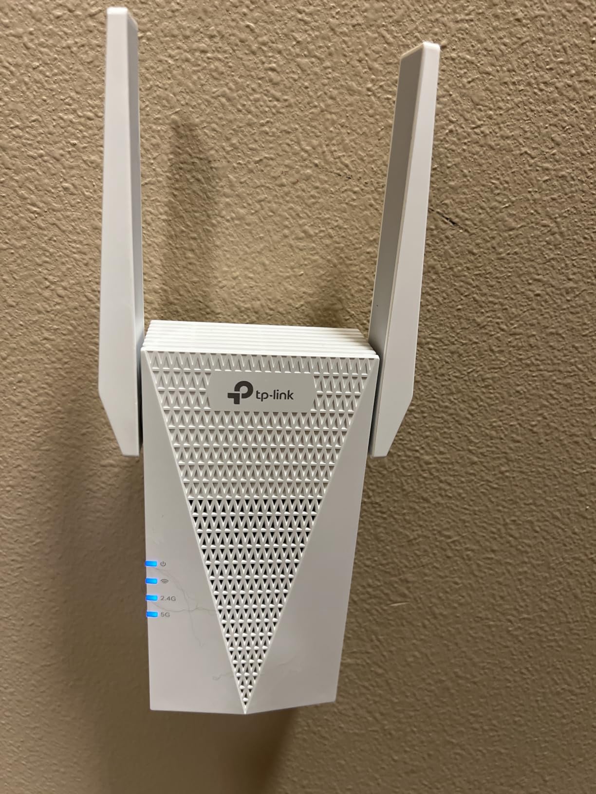 TP-Link RE615X AX1800 WiFi 6 Range Extender w/Ethernet Port customer photo 2