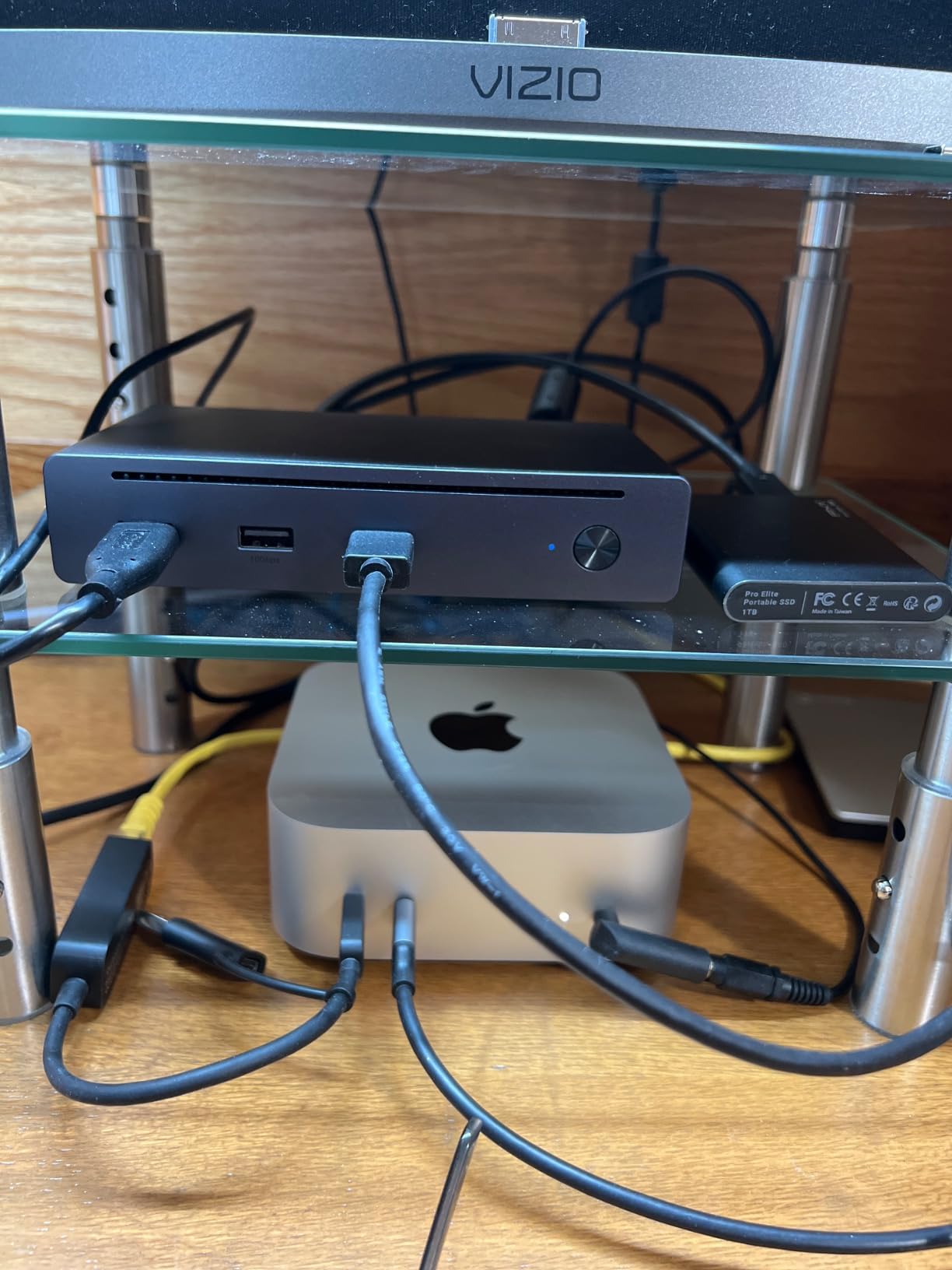 UGREEN 8-in-1 Thunderbolt 4 Docking Station, Dual 4K@60Hz, 3xTBT4, 40Gbps customer photo 1