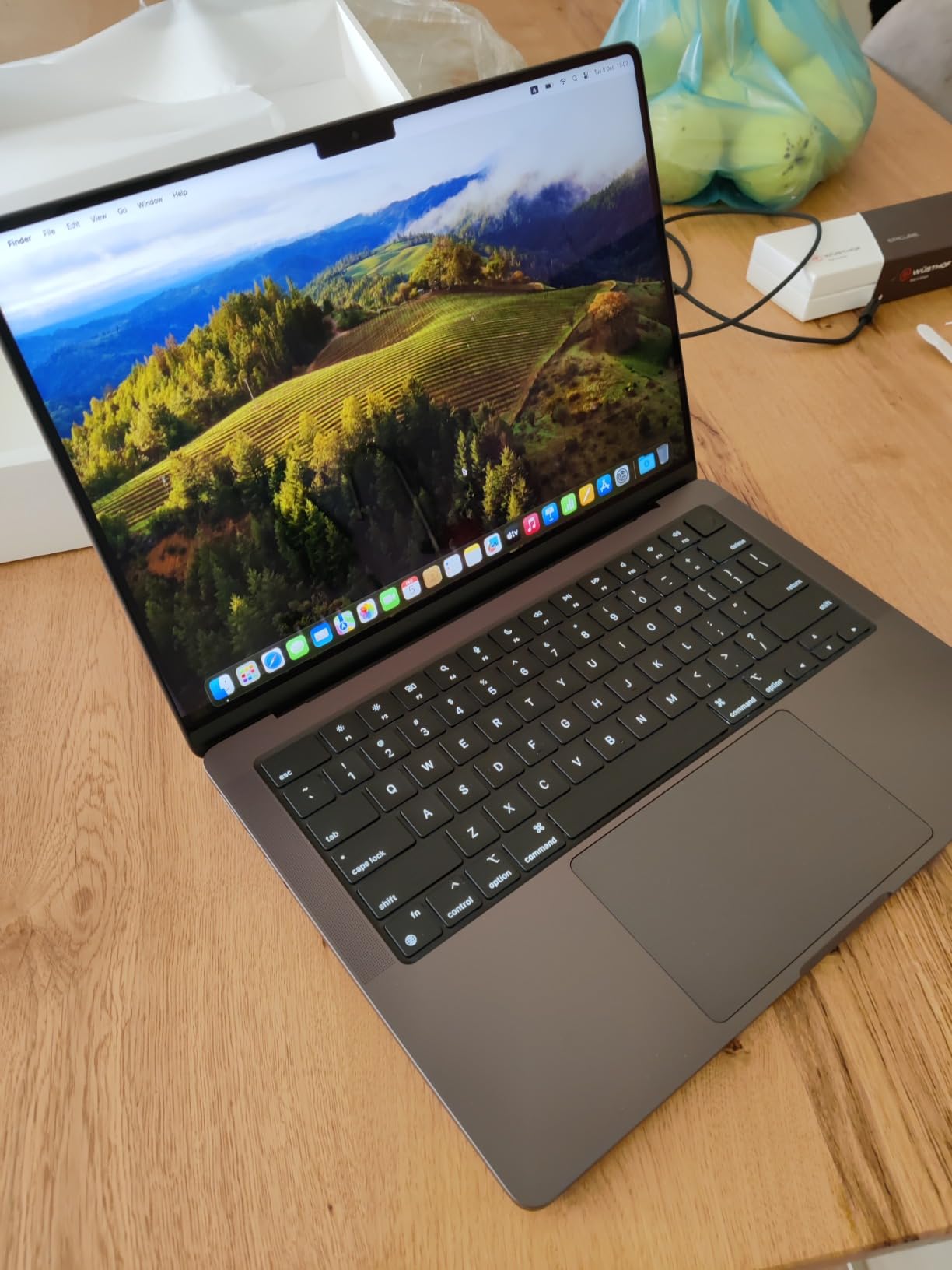 Apple 2023 MacBook Pro Laptop M3 Pro chip with 11‑core CPU, 14‑core GPU: Built for Apple Intelligence, 14.2-inch Liquid Retina XDR Display, 18GB Unified Memory, 512GB SSD Storage; Space Black customer photo 1