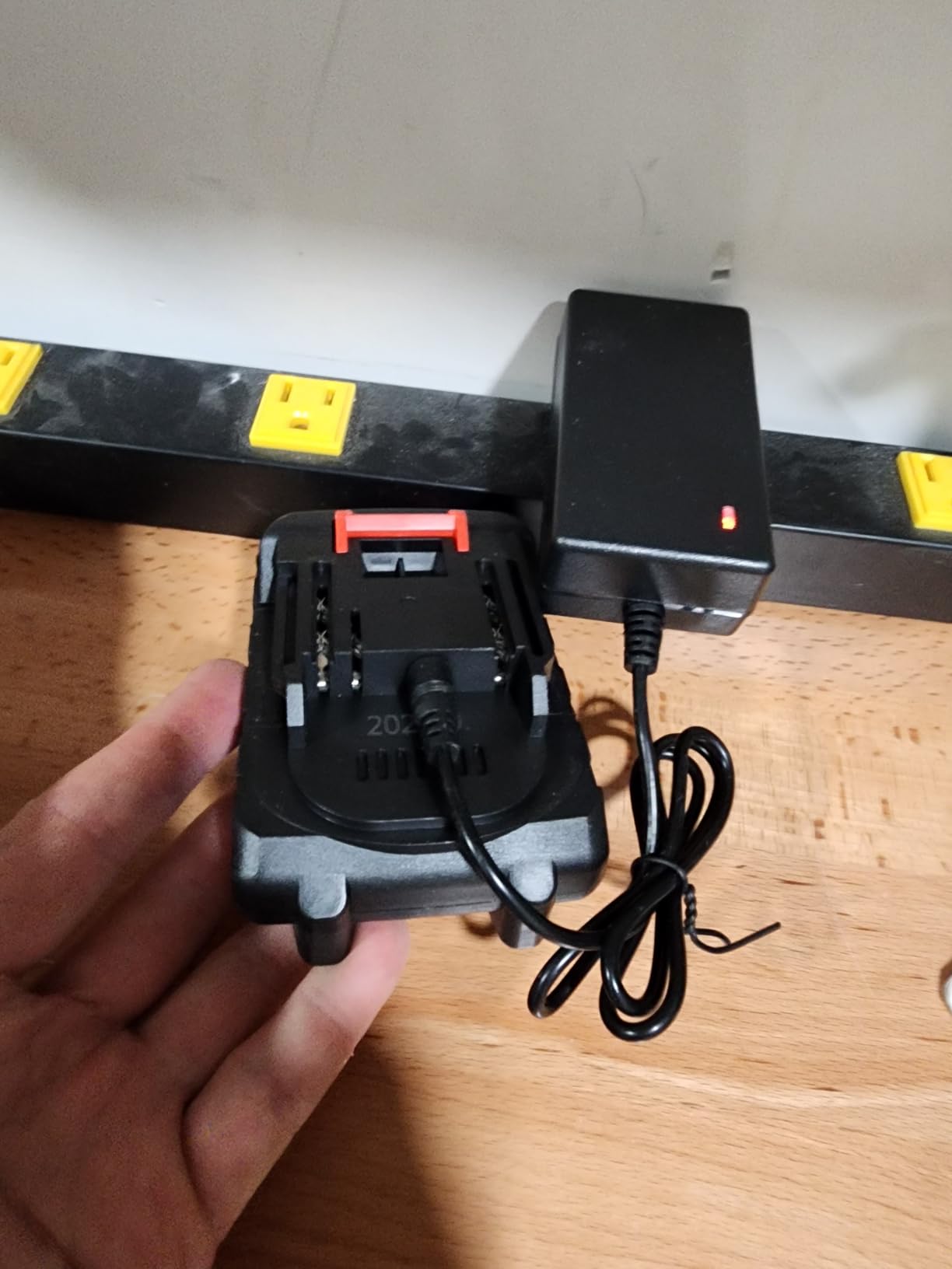 Protmex Cordless Car Buffer Polisher w/ 2x2000mAh 21V Batteries, Orange customer photo 2