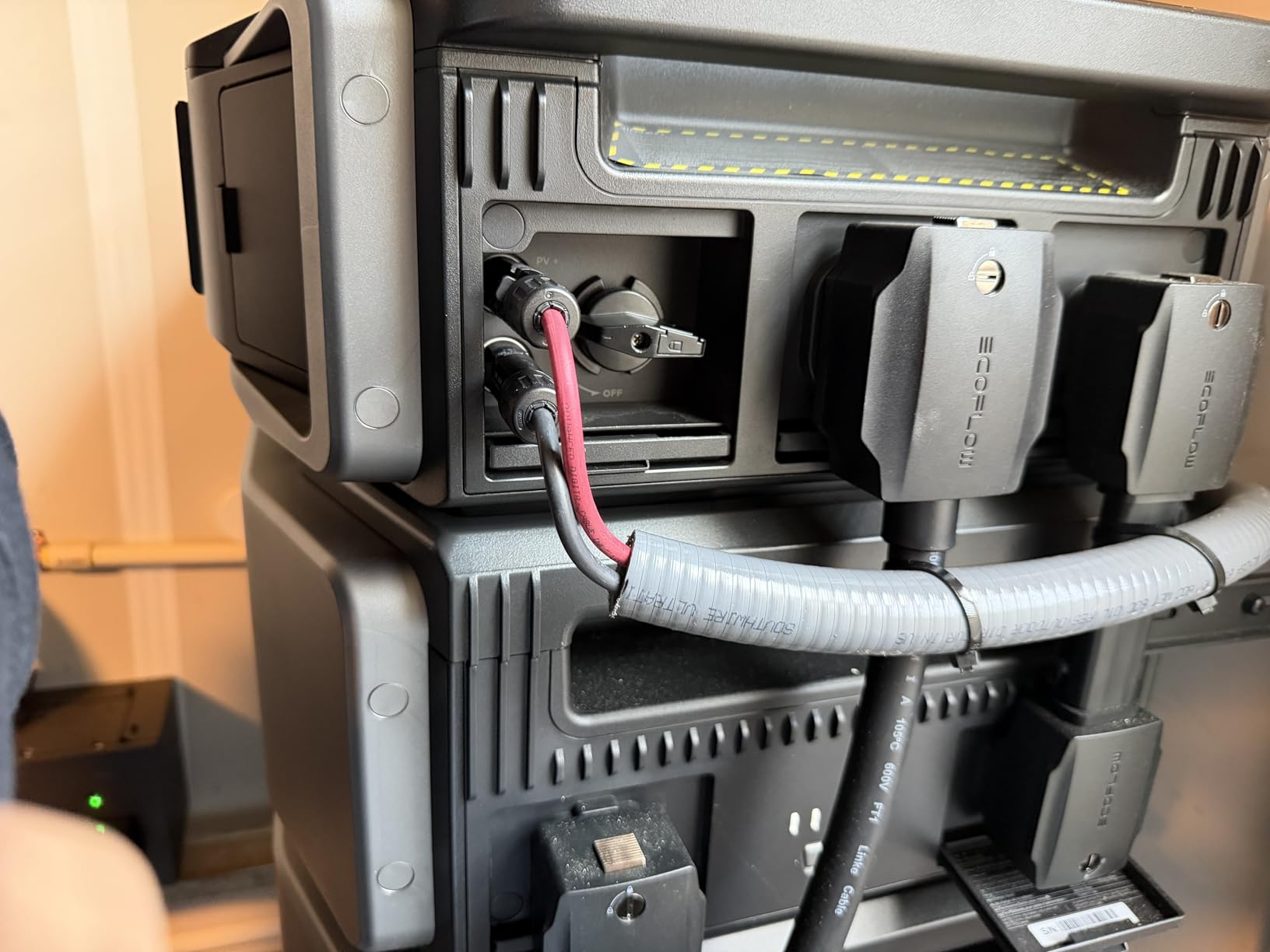 EF ECOFLOW DELTA Pro Ultra 6144Wh Power Station, 120/240V 7200W AC Outpu customer photo 1