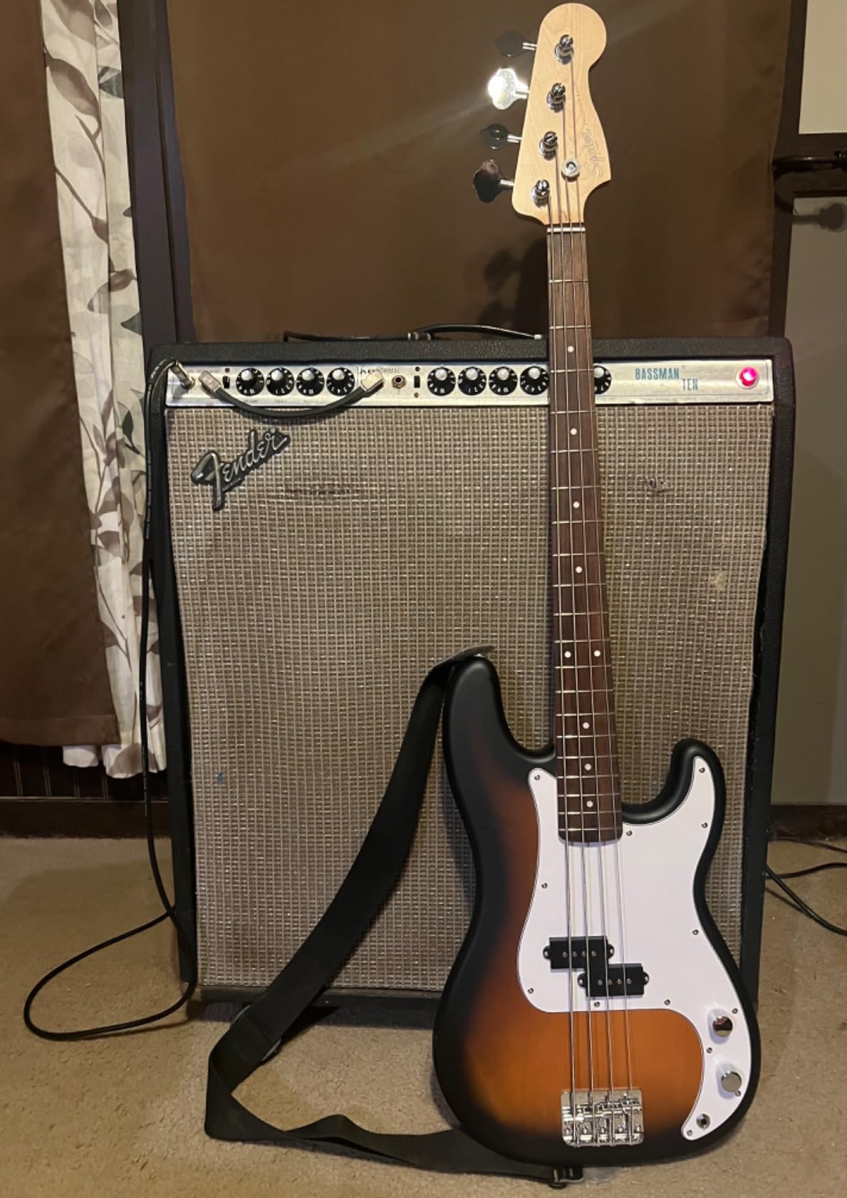 Fender Squier Debut Series Precision Bass Guitar, Beginner Guitar, with 2-Year Warranty, Includes Free Lessons, Dakota Red with Matte Finish customer photo 1