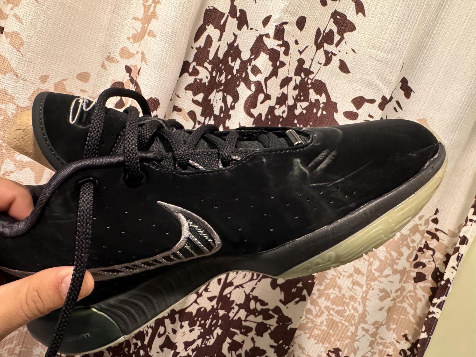 Nike Men's Lebron XXI Shoes customer photo 2