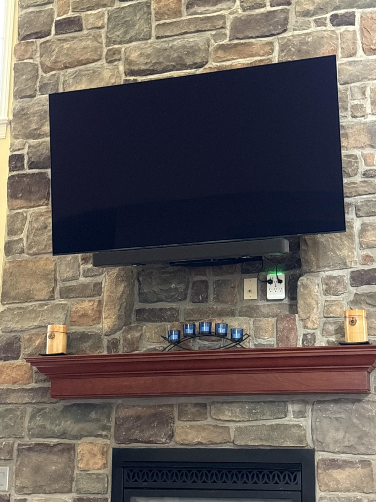 Amazon Fire TV Soundbar Plus with subwoofer and surround sound speakers (newest model), 5.1 channel, Dolby Atmos, clear dialogue customer photo 2