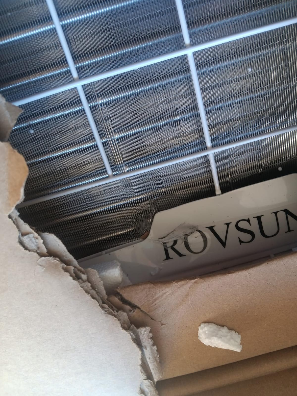 ROVSUN 12000 BTU Air Conditioner Window Unit with Heat, 4-in-1 Window AC Unit Cooler, Heater, Dehumidifier & Fan with Timer, Remote Control & Installation Kit for Rooms up to 550 Sq. Ft, 208/230V customer photo 1