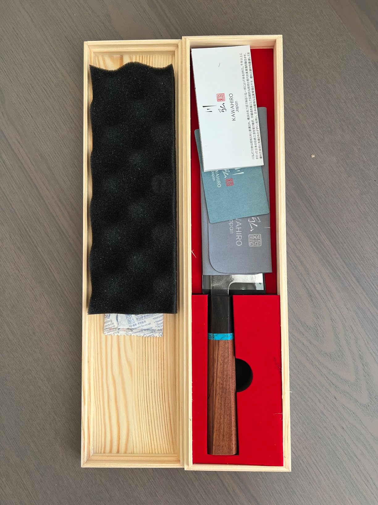KAWAHIRO 8.27 Inch Japanese Chef Knife, Hand-Forged VG10 for Precise Cuts customer photo 2