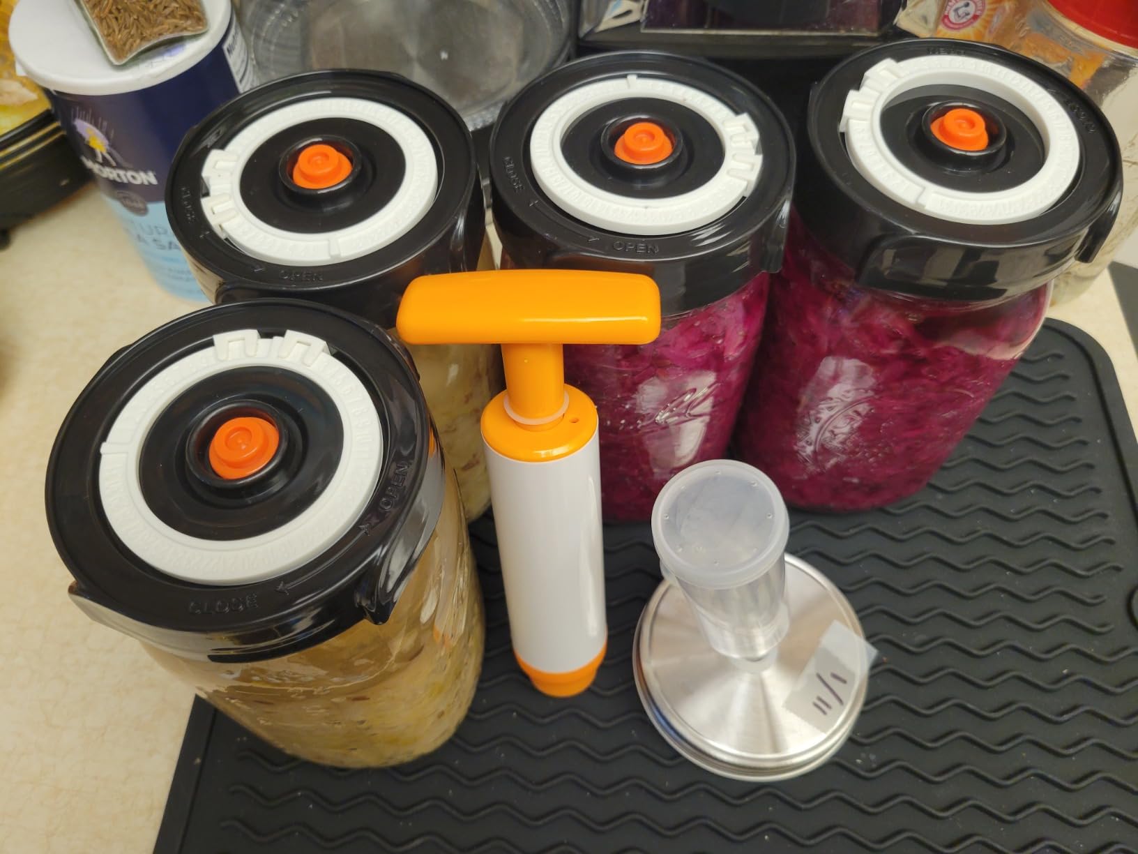 Home Fermentation Kit With 4 Wide Mouth Fermenting Lids With Airlocks, Oxygen Extraction Pump, Ideal For Sauerkraut, Kimchi, Pickles & Fermented Vegetable customer photo 2