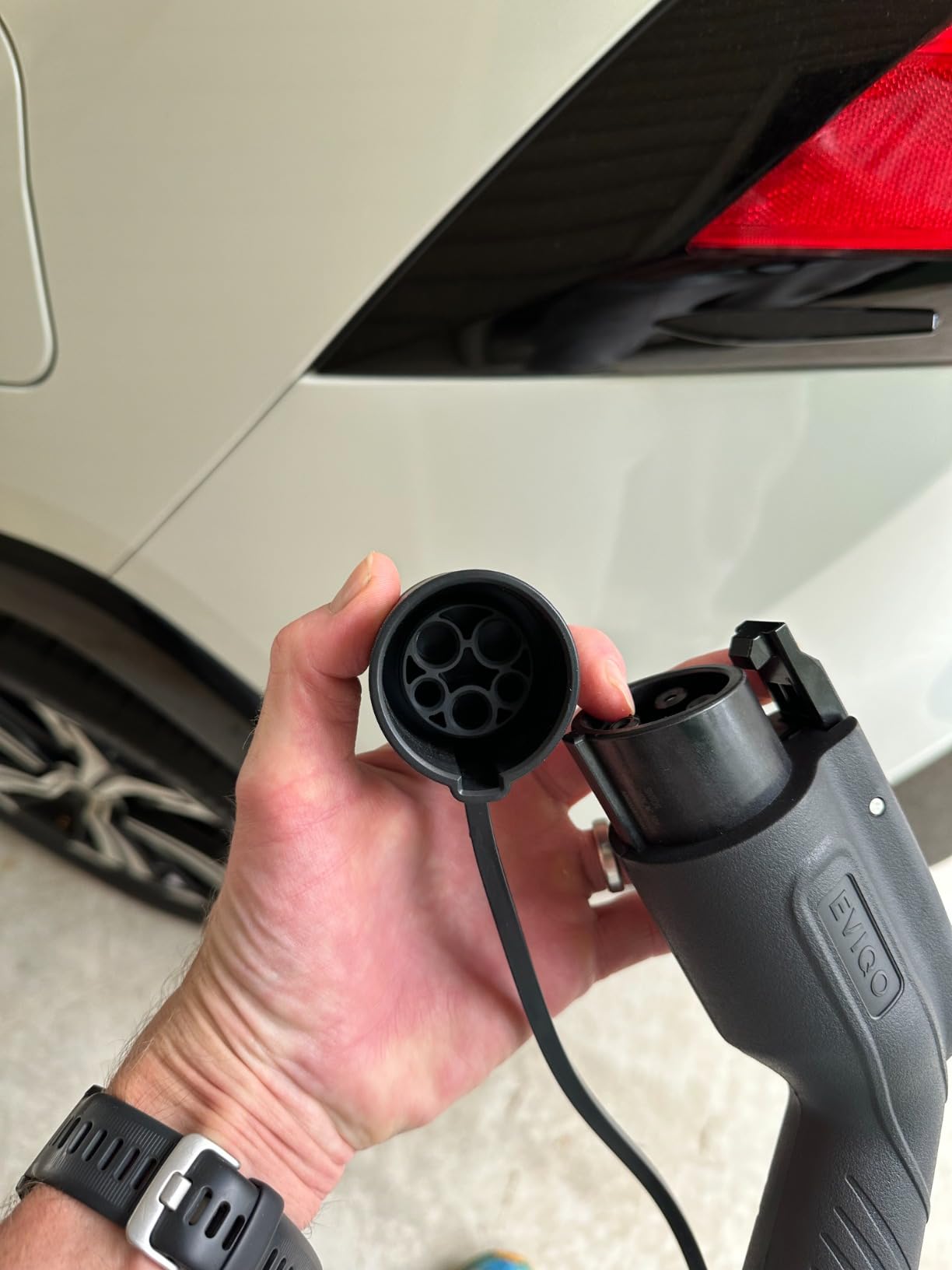 EVIQO Level 2 EV Charger J1772 48A - Hardwired 240V Wall Charging Station customer photo 2