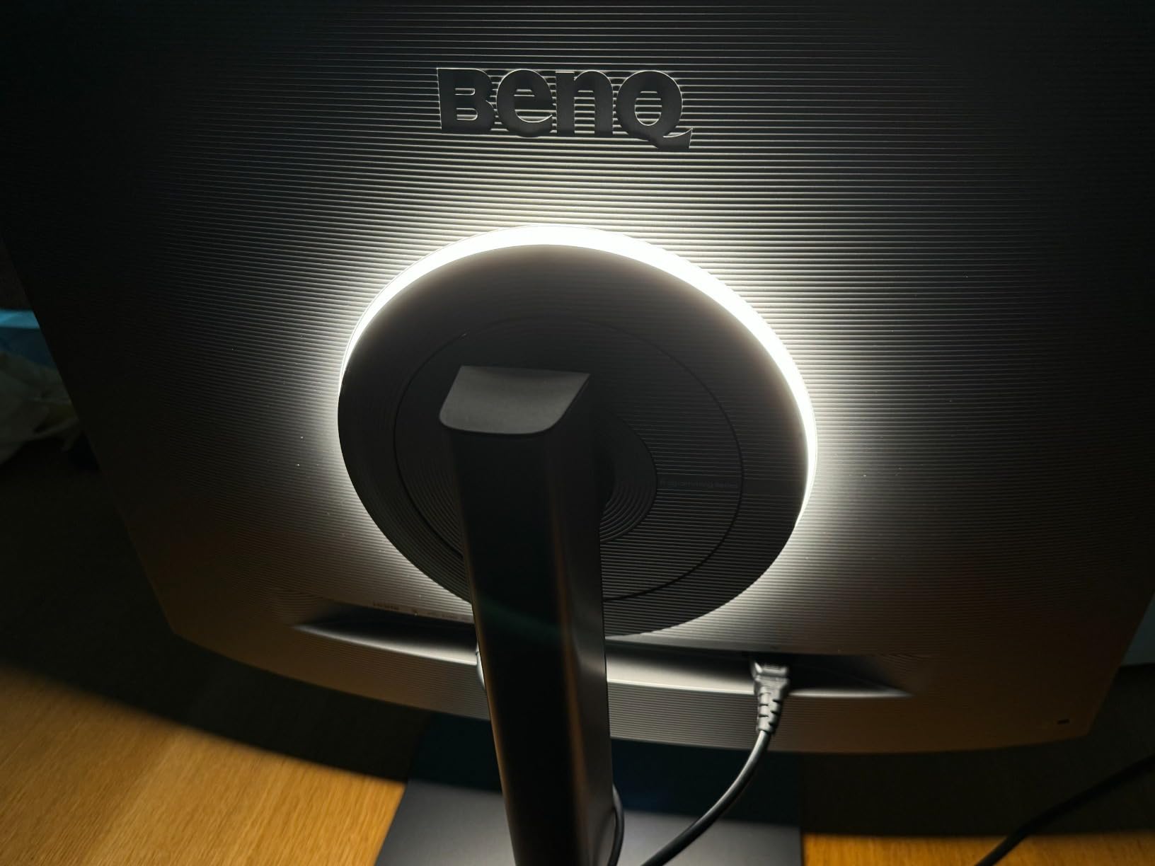 BenQ RD280U 28.2” 4K 3840x2560 3:2 Programming Monitor, Eye-Care, Nano Matte Panel, Coding Modes, MoonHalo Backlight, 90W USB-C, KVM, VESA Mount, Developer Monitor customer photo 1