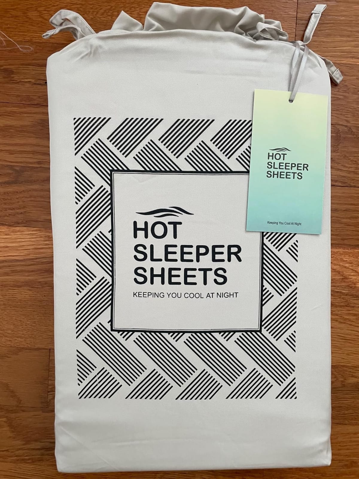 Cooling Sheets Set Queen Size, Viscose Derived from Bamboo for Hot Sleepers | Deep Pocket Up to 16 Inch | Silky Soft & Breathable Bedding - 4PC (Queen, Navy) customer photo 2