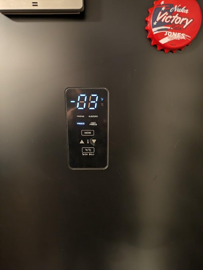 BLACK+DECKER 16 Cu. Ft. French Door Refrigerator, Built-in Ice Maker, White customer photo 1