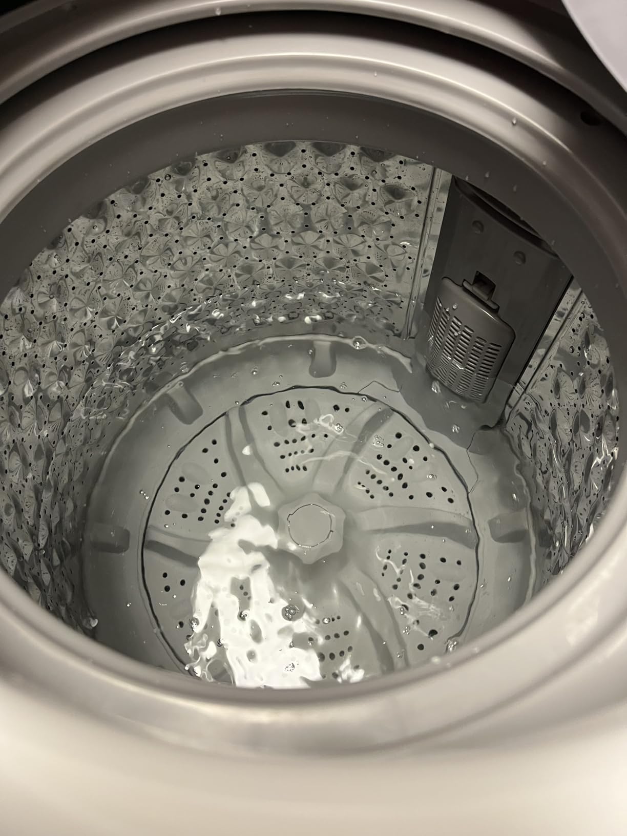 BLACK+DECKER 4.1 Cu. Ft. Top Load Washing Machine with Agitator, BTLW41MW customer photo 1
