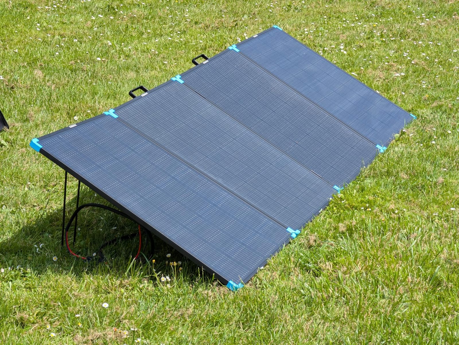 Renogy 400W Portable Solar Panel, Premium Materials for Decades of Use customer photo 2