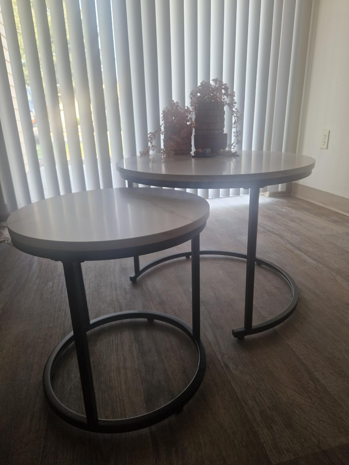 aboxoo Coffee Table Nesting Round Table Set of 2 Side Table with Sturdy Metal Frame for Living Room Bedroom Apartment Modern Industrial Simple Nightstand,Rustic Brown customer photo 1