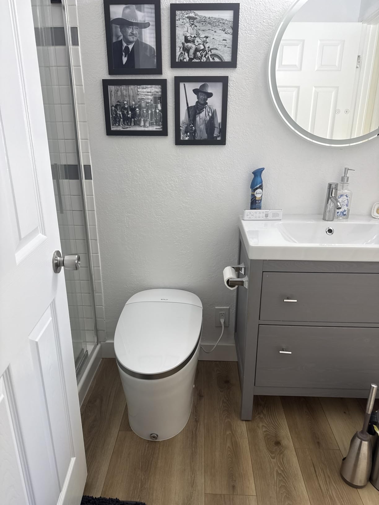 EPLO Smart Toilet with Bidet Auto Open/Close Heated Seat Foam Shield iX7 customer photo 1