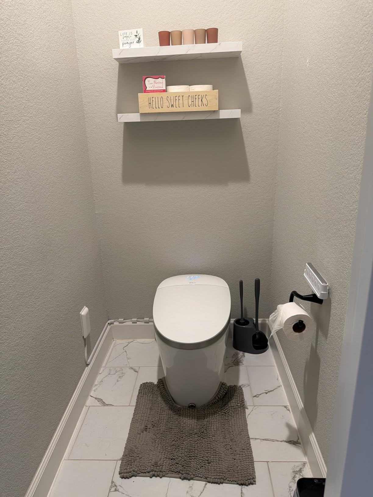 EPLO Smart Toilet with Bidet Auto Open/Close Heated Seat Foam Shield iX7 customer photo 2