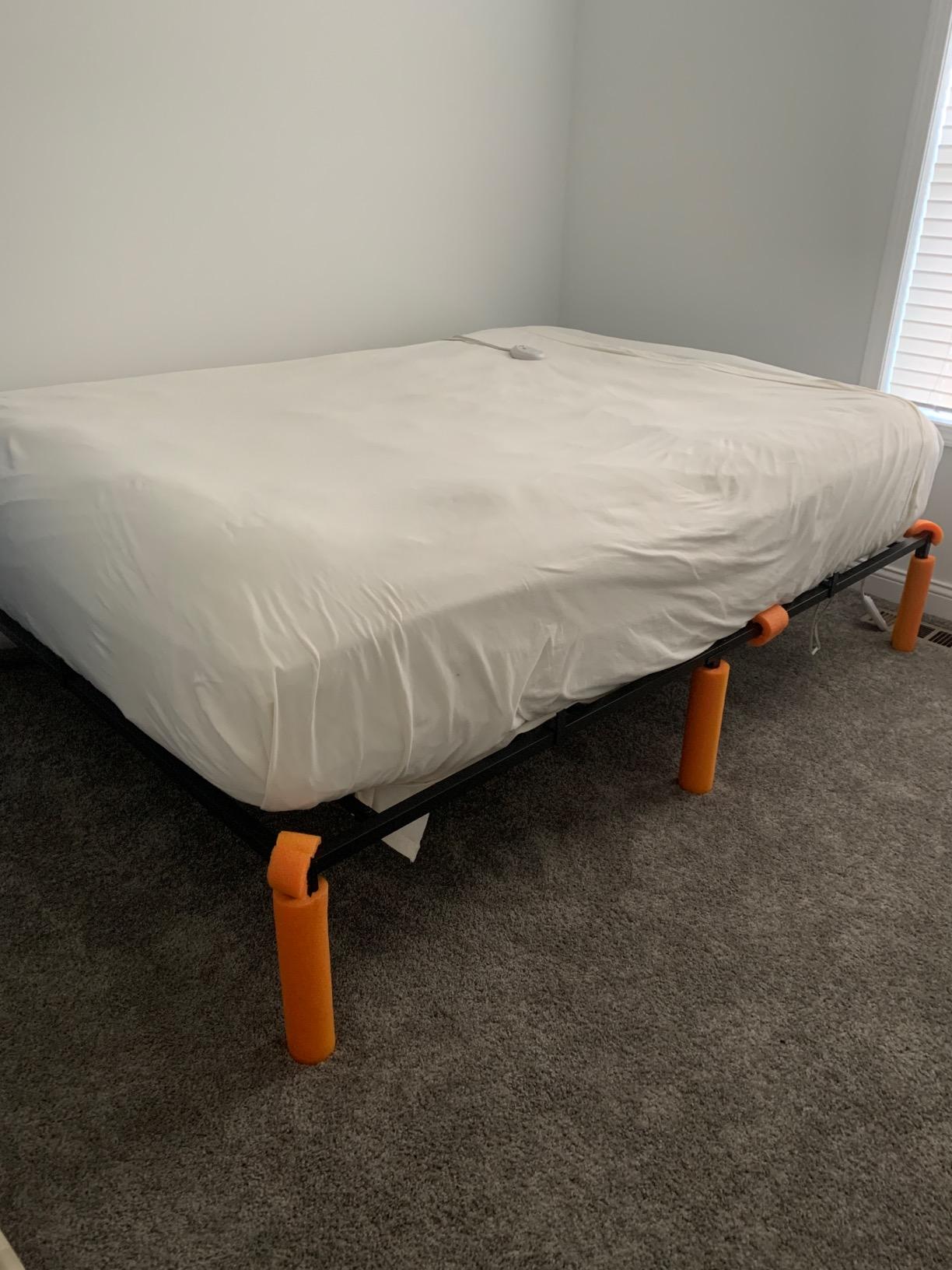 JAXPETY Adjustable Bed Frame Twin XL Electric Adjustable Bed Base customer photo 2