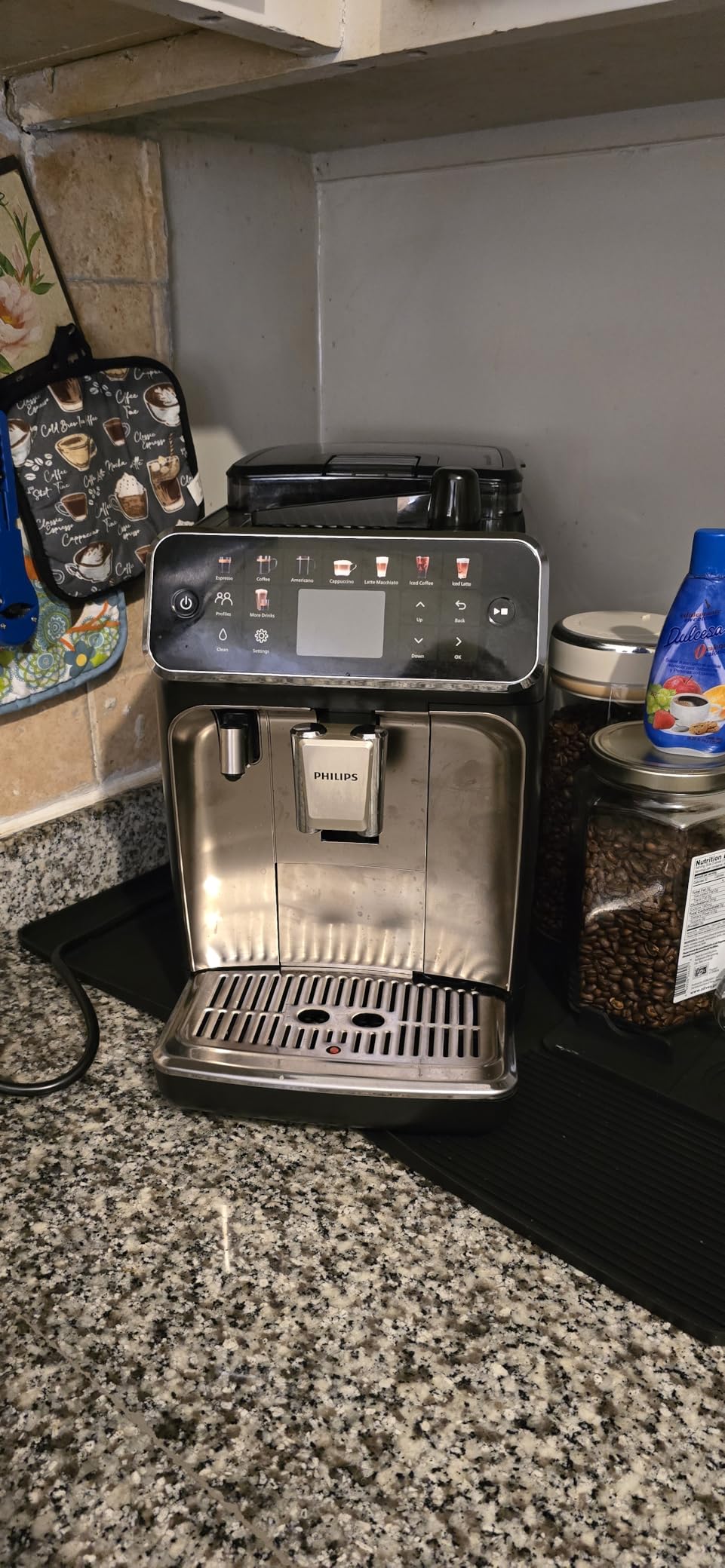 PHILIPS 5500 Series Fully Automatic Espresso Machine, LatteGo Milk System customer photo 1