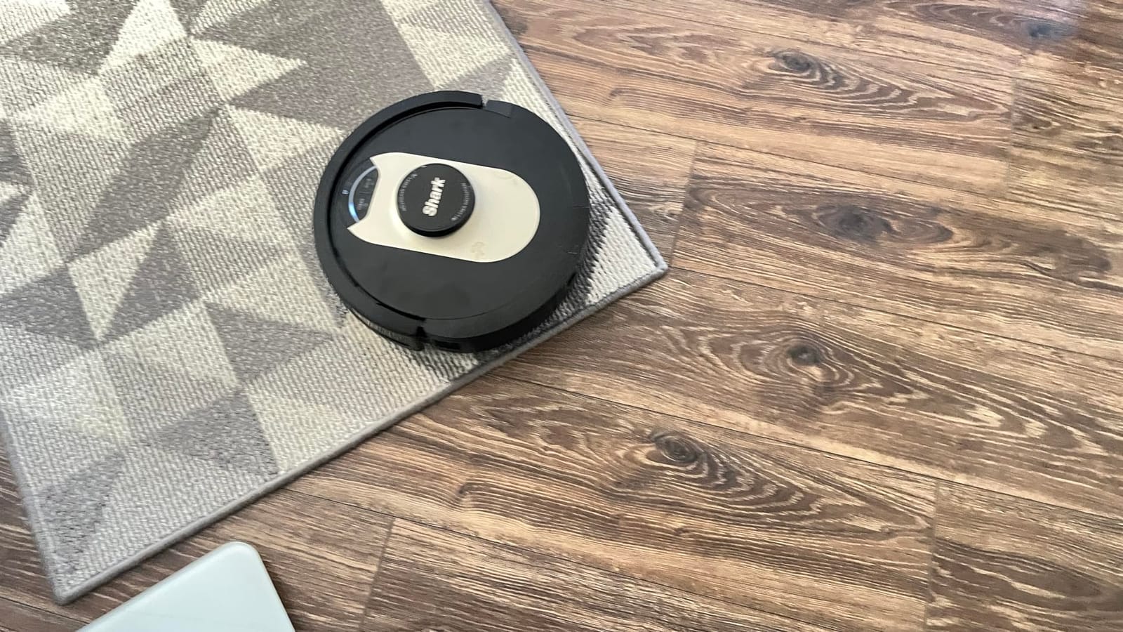Shark PowerDetect Robot Vacuum & Mop Combo, 60-Day Self-Empty, AV2800ZE customer photo 1