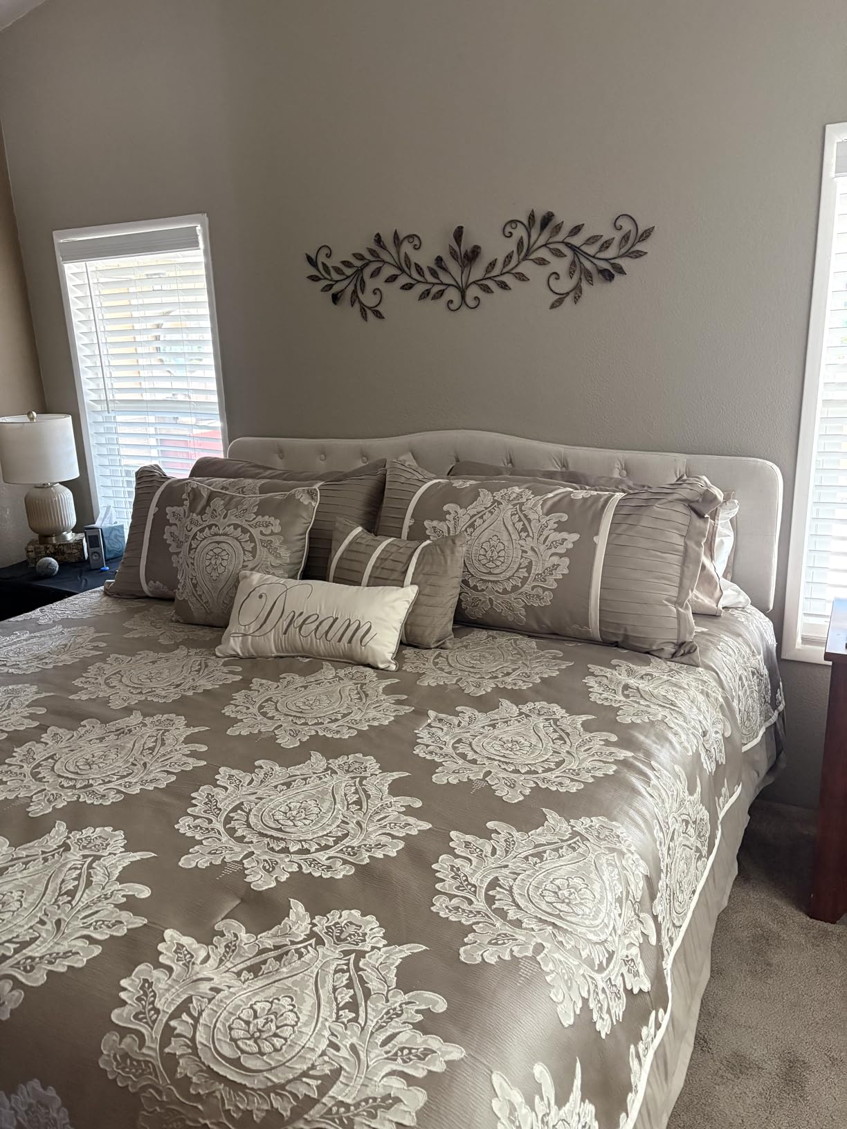 Rosevera Givanna Adjustable Height Headboard with Linen Upholstery and Button Tufting for Bedroom, Queen, Beige Linen customer photo 2