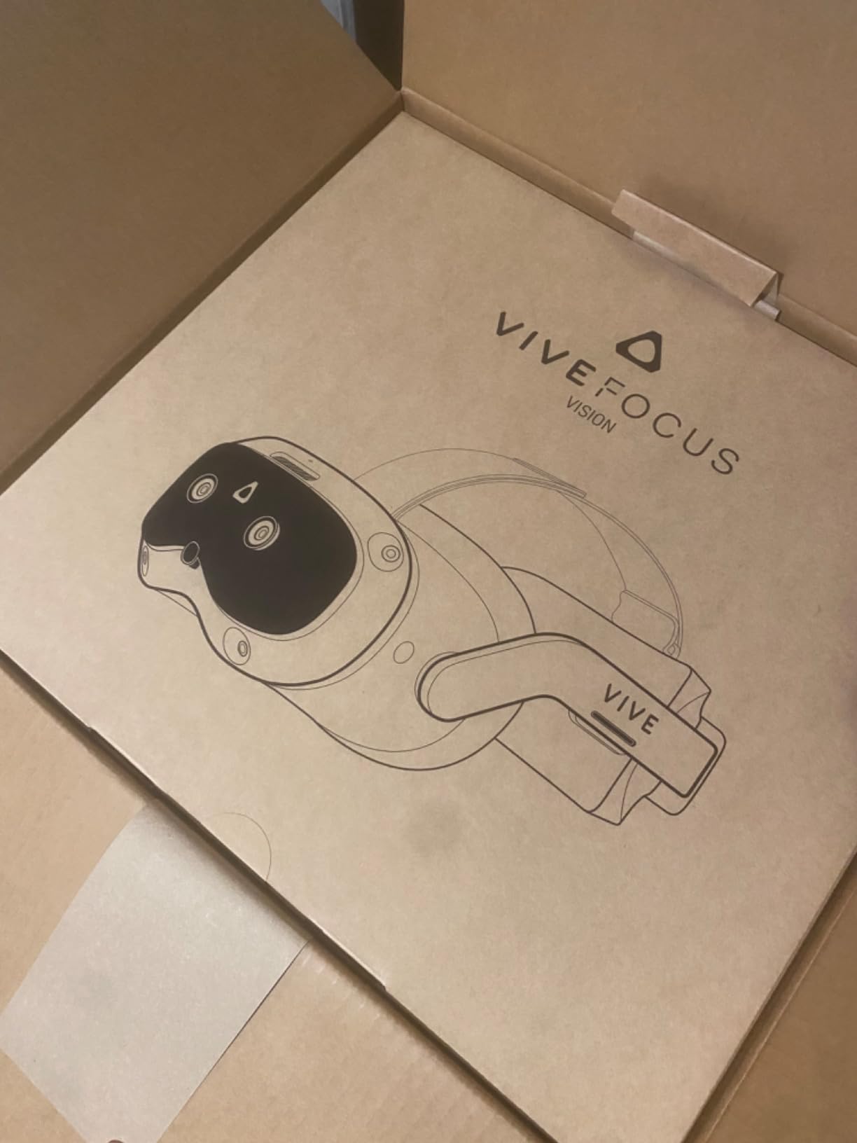 HTC Vive Focus Vision — Mixed Reality and PC VR Headset + Controllers — Consumer Edition customer photo 2