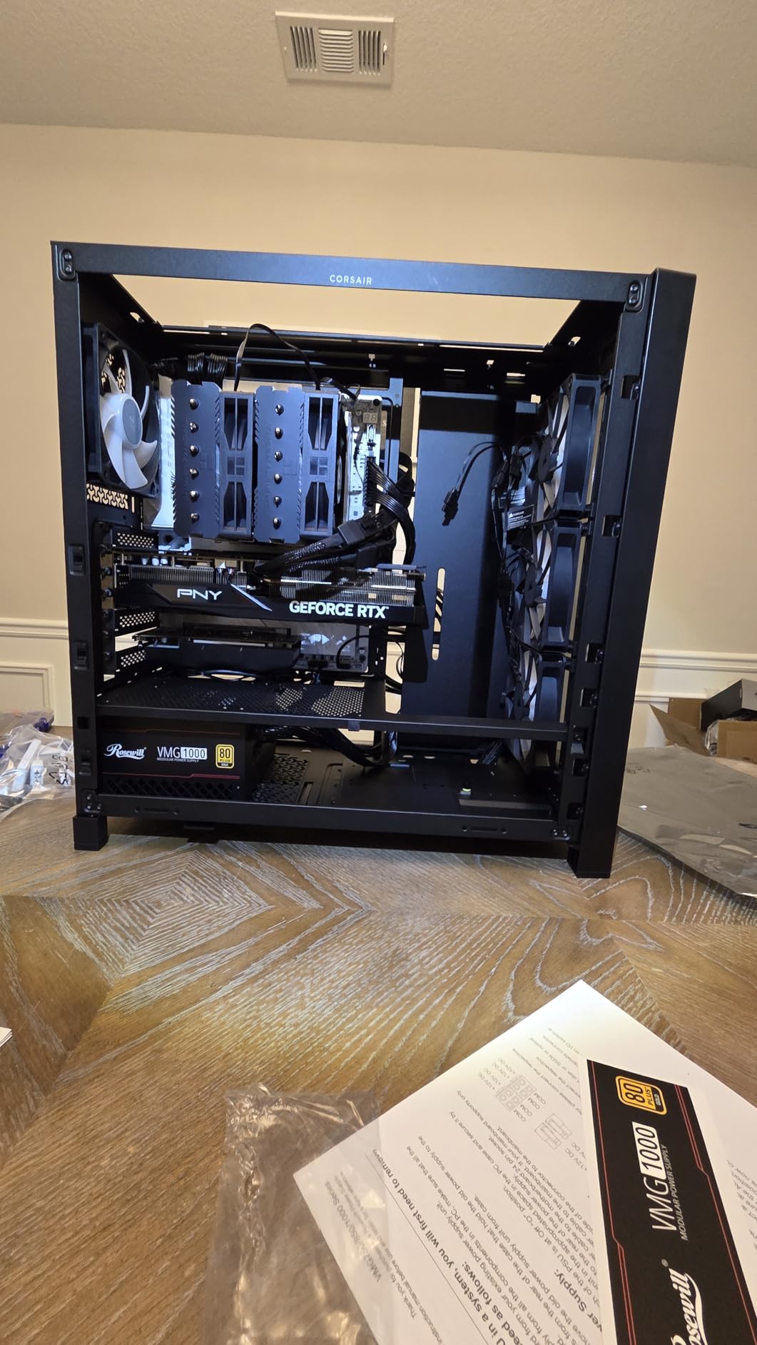 CORSAIR 4000D RS ARGB Frame Modular Mid-Tower ATX PC Case, High Airflow, 3X Pre-Installed RS Fans, InfiniRail™ Mounting System, ASUS BTF, MSI Zero, Gigabyte Stealth, Black customer photo 1