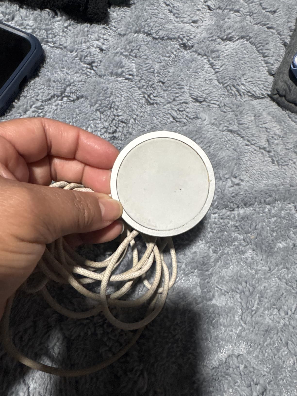 Apple MagSafe Charger (2 m): Wireless Charger with Fast-Charging Capability customer photo 1