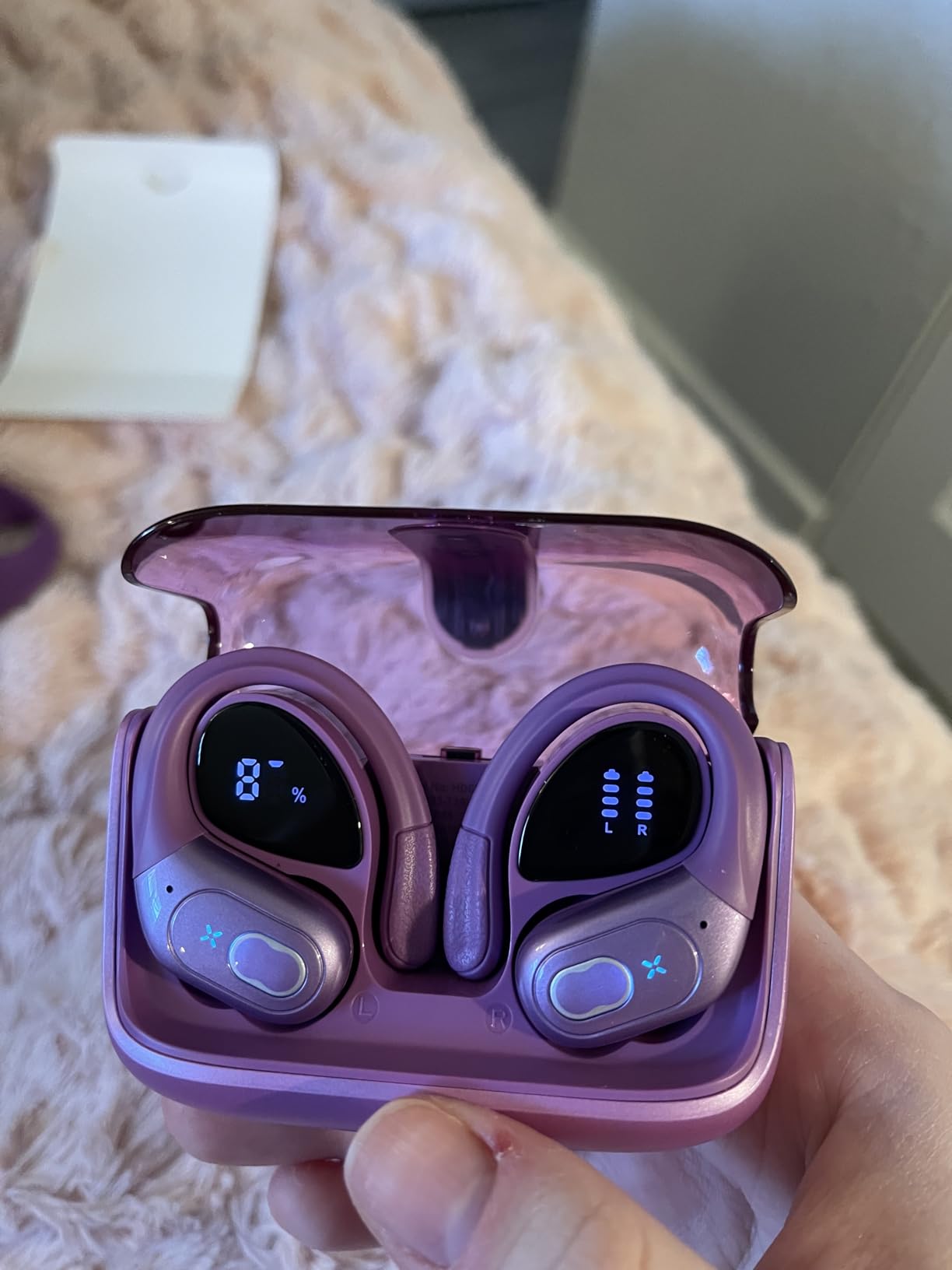 Wireless Earbuds 75H Bluetooth 5.4 Sport Headphones with Earhooks, Red customer photo 2