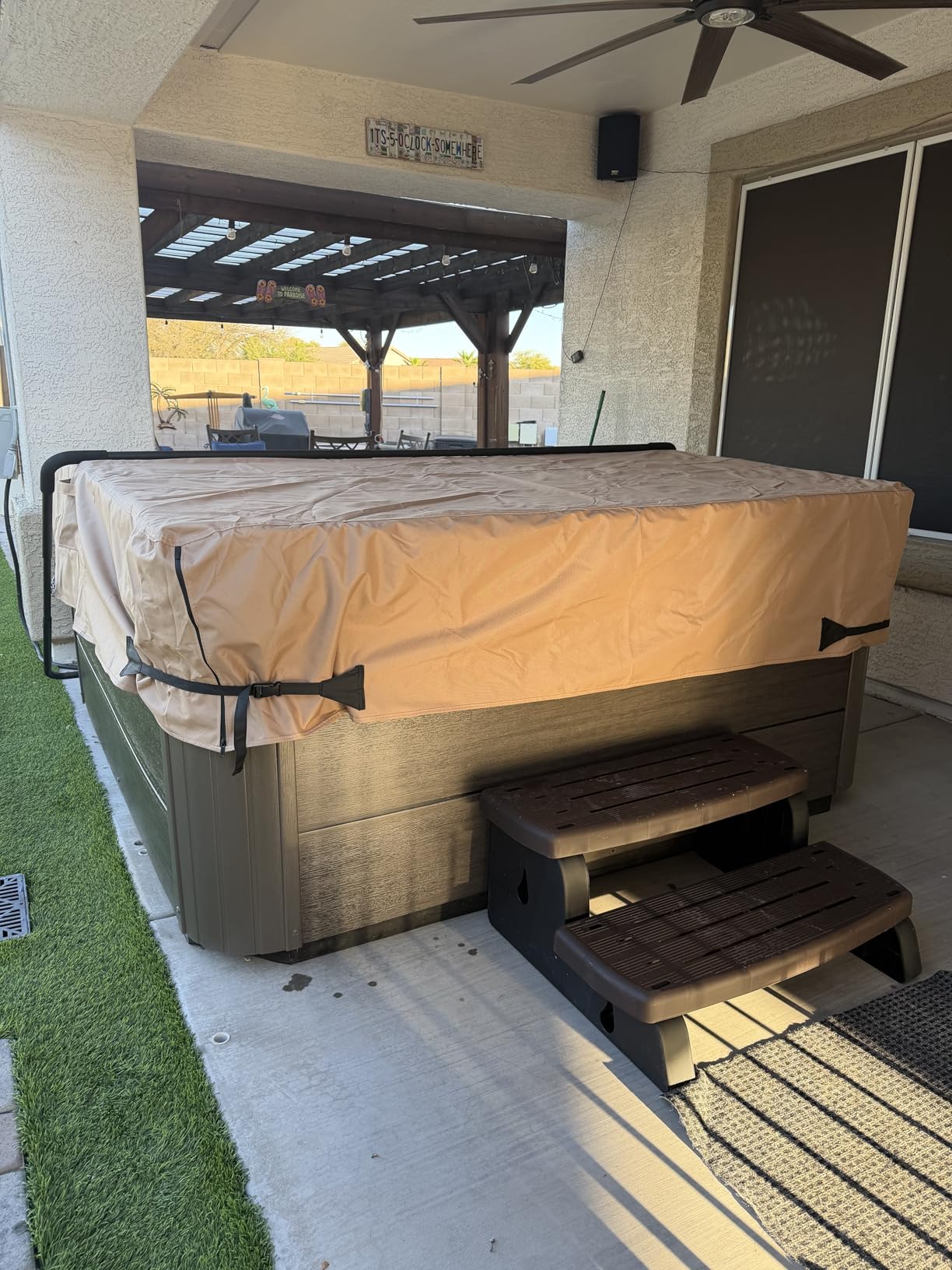 iBirdie Outdoor Waterproof Hot Tub Swim SPA Cover 182 x 97 inch customer photo 1