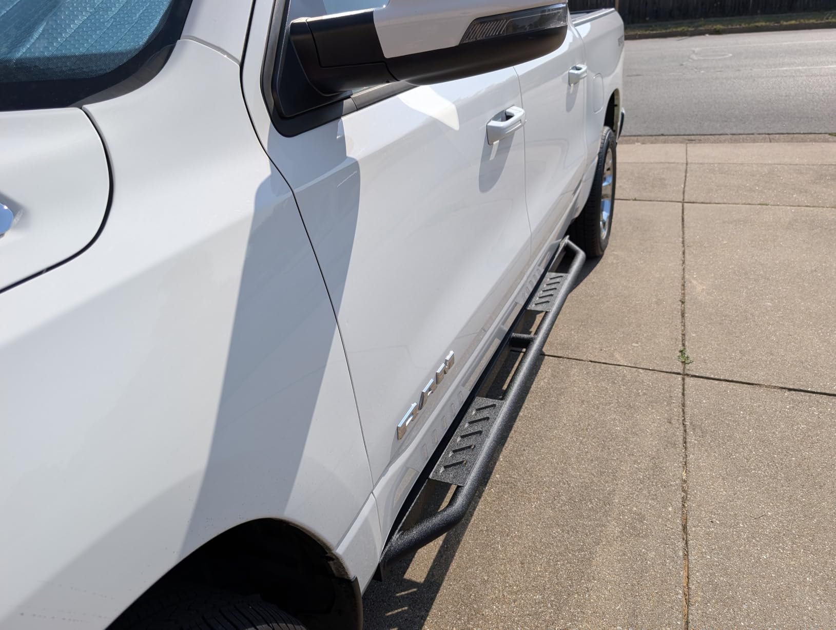 Tyger Auto Trax Side Steps Compatible with 2019-2026 Ram 1500 (Not Fit 19-24 Classic) | Crew Cab | TG-TX7D29398 | Textured Black Rail Running Board customer photo 2