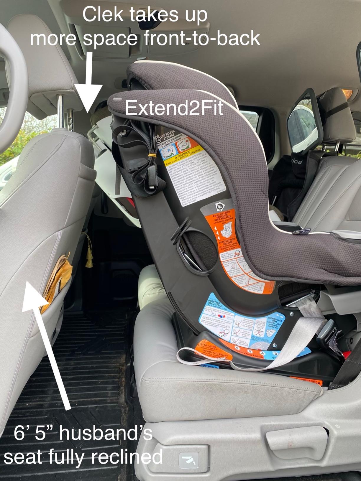 Graco Extend2Fit 2-in-1 Convertible Car Seat, Gotham customer photo 2